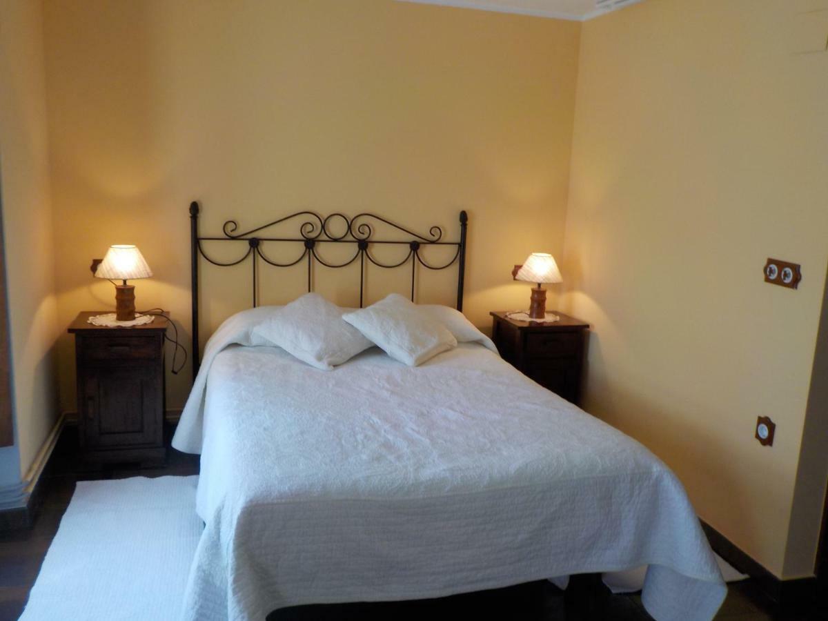 Apartamentos Rurales La Husteriza Ruenes Kültér fotó