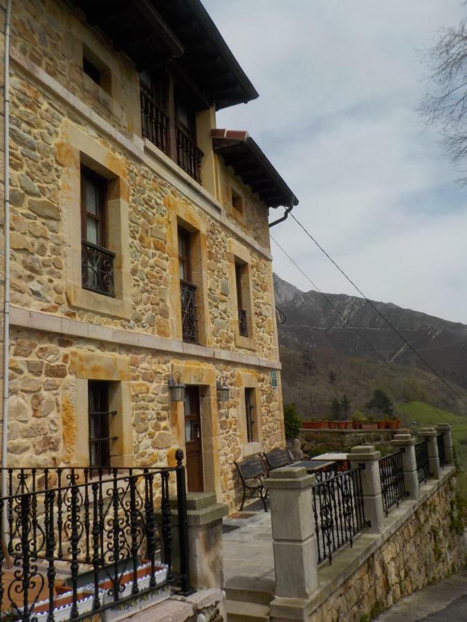 Apartamentos Rurales La Husteriza Ruenes Kültér fotó
